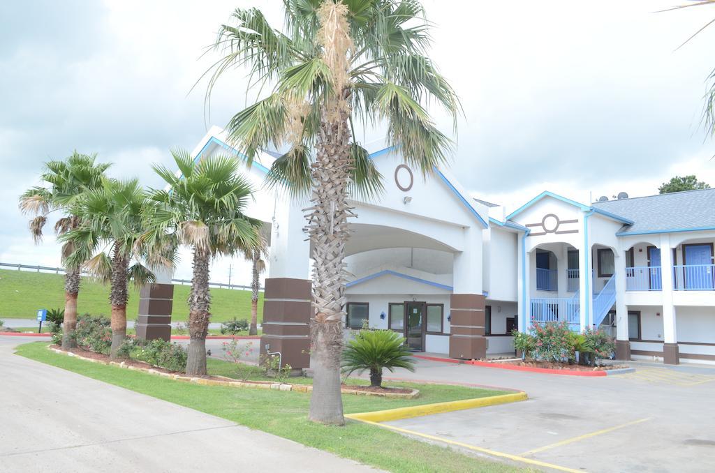 America'S Best Value Inn & Suites - Rosenberg/Houston Exterior photo
