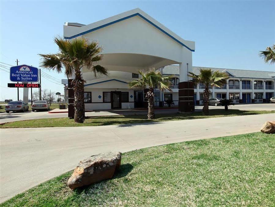 America'S Best Value Inn & Suites - Rosenberg/Houston Exterior photo